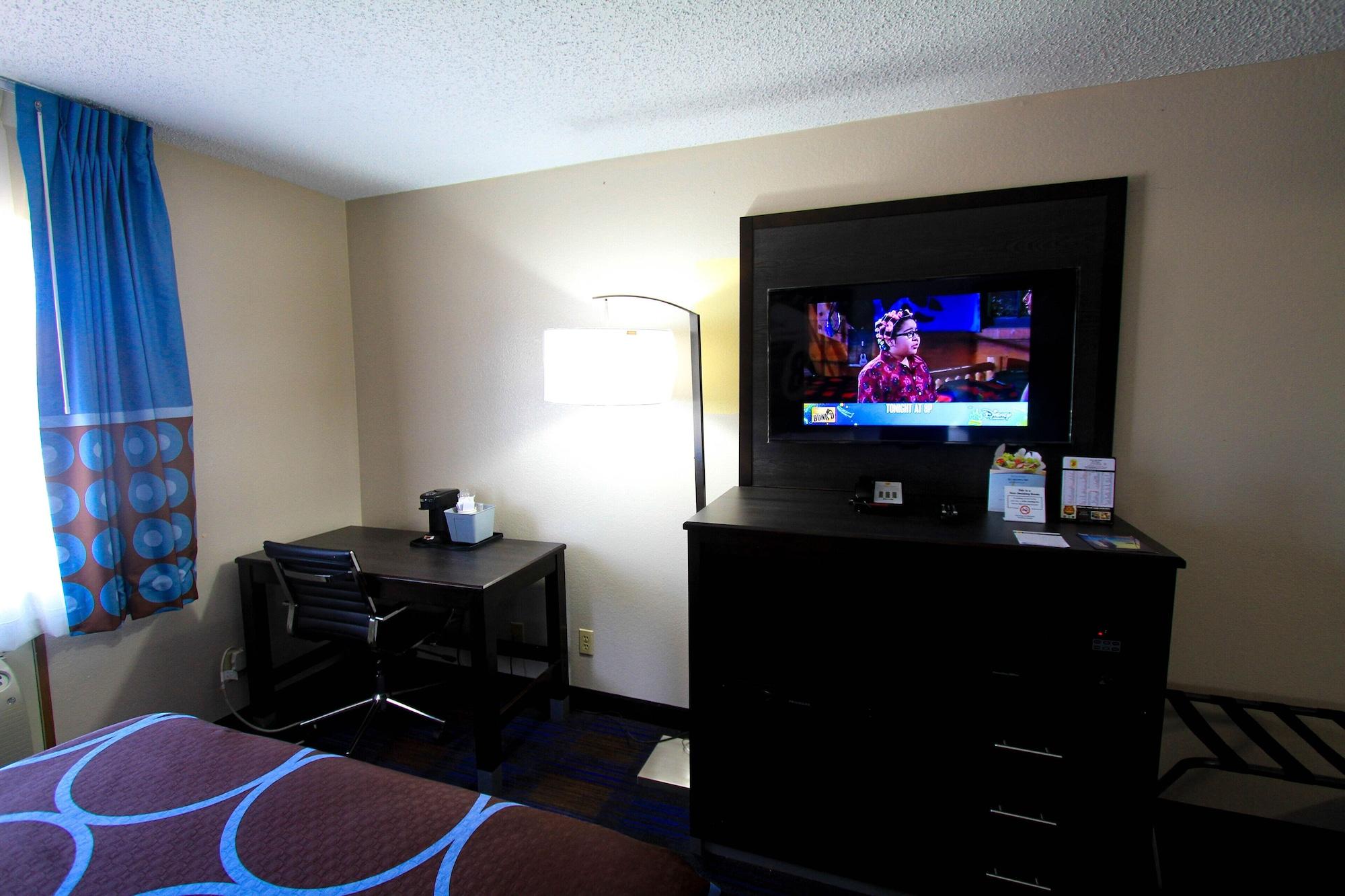 Super 8 By Wyndham Lenexa Overland Park Area/Mall Area Kültér fotó