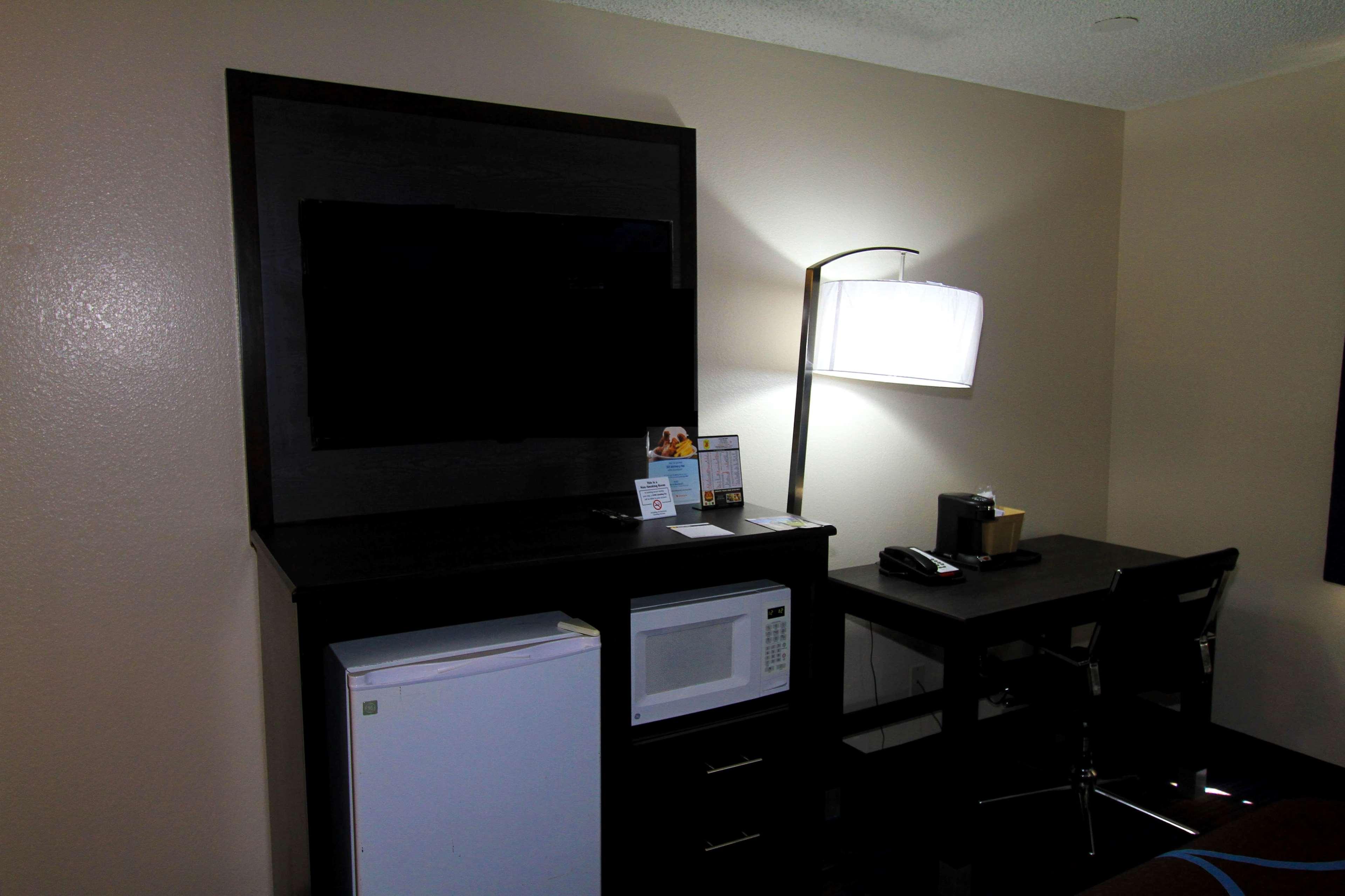 Super 8 By Wyndham Lenexa Overland Park Area/Mall Area Kültér fotó