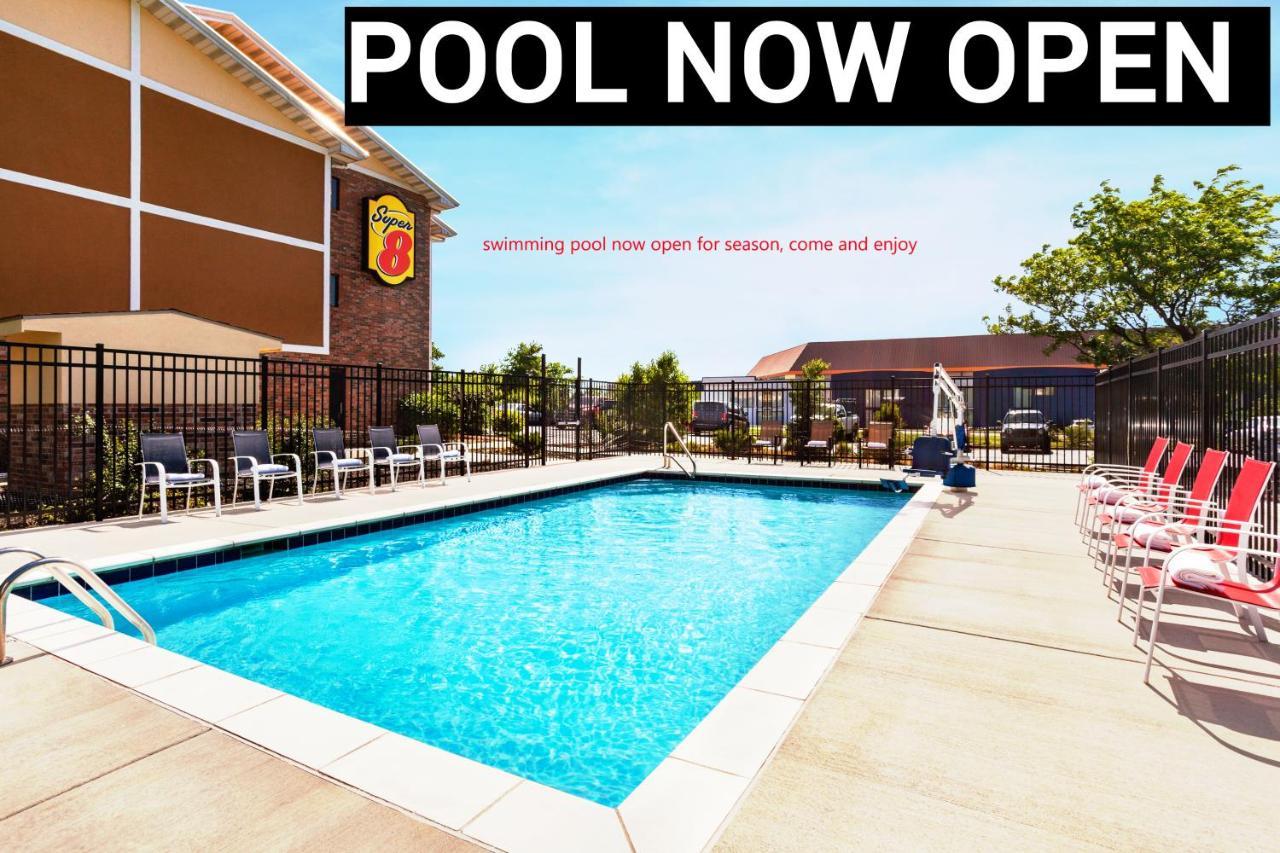 Super 8 By Wyndham Lenexa Overland Park Area/Mall Area Kültér fotó